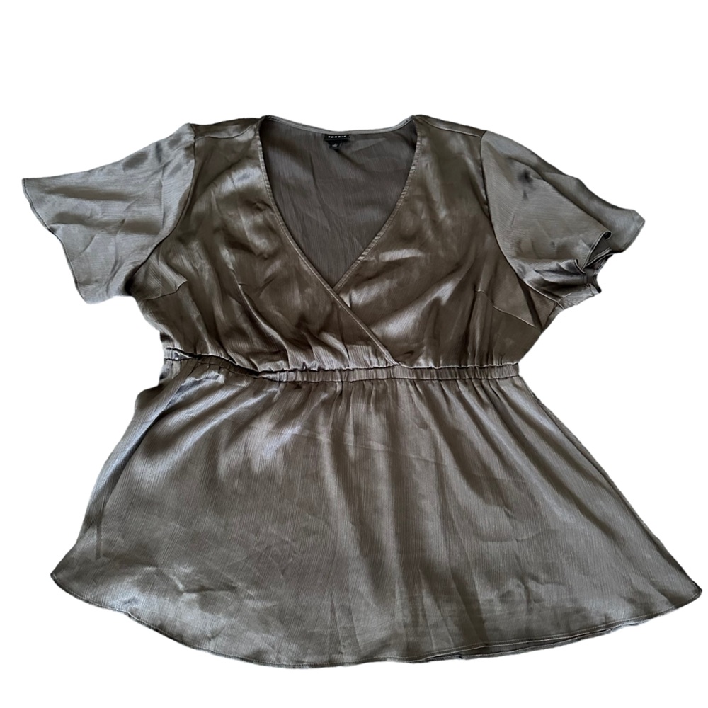 Torrid Lily babydoll shiny gauze surplice top in silver size 2/2X holiday top